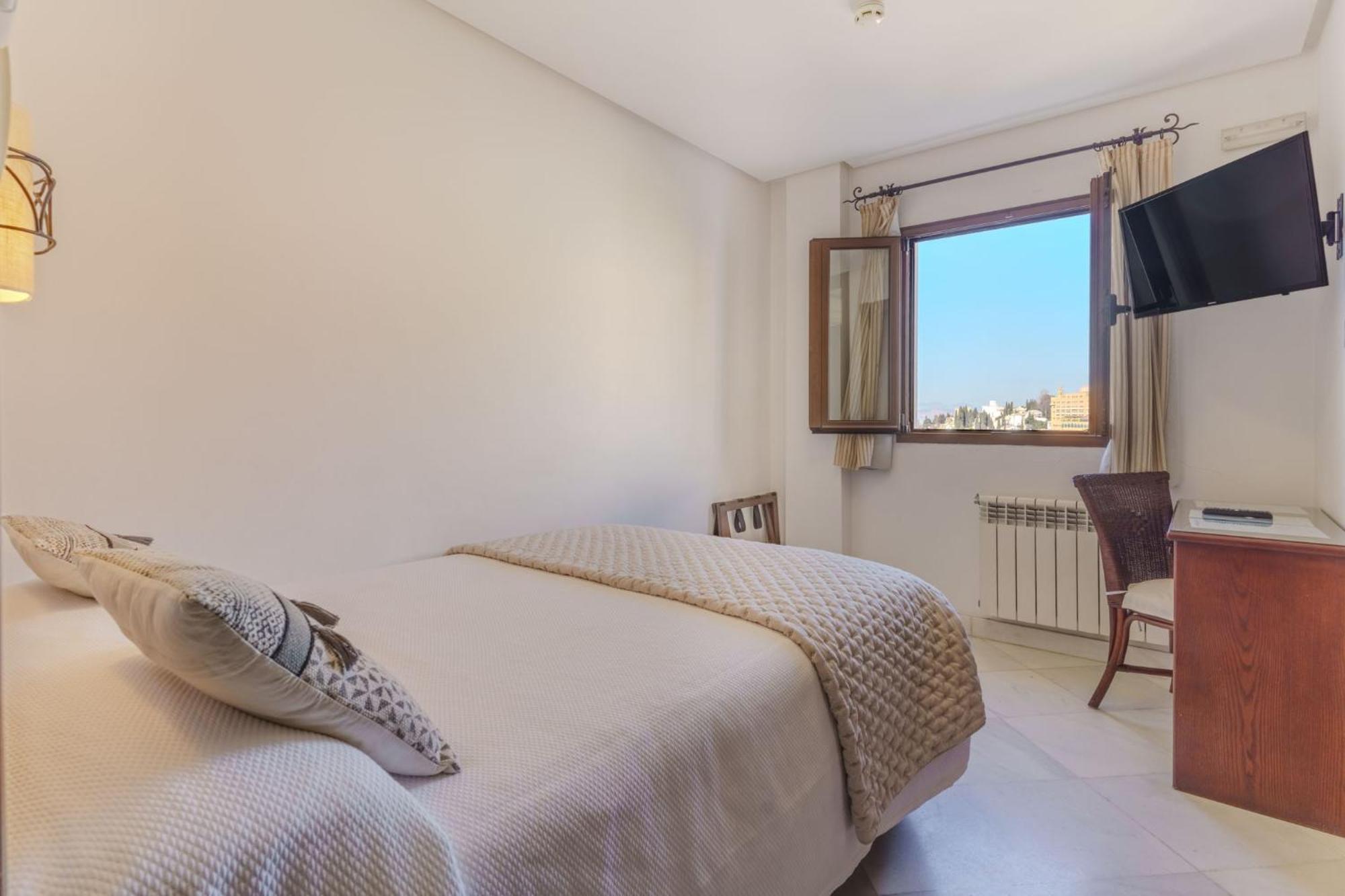 Hotel Mirador Arabeluj Granada Szoba fotó